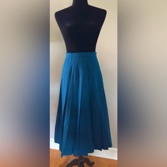 Burberry  wool skirt - Picture 1 of 5